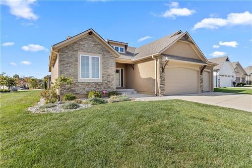 4060 Ne Timberlake Ct, Lee's Summit, MO, 64064-4514 | Card Image