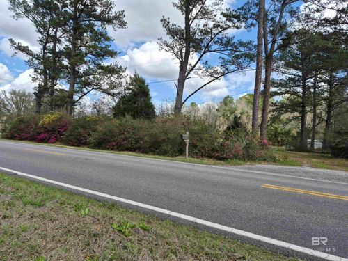 43156 Pine Grove Rd, Bay Minette, AL, 36507-7558 | Card Image