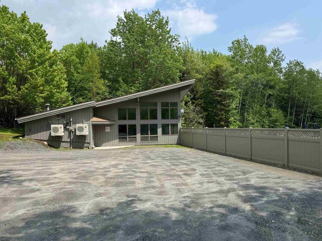 F - 11F Snow Tree Ln, Condo with 1 bedrooms, 2 bathrooms and null parking in West Dover VT | Image 31