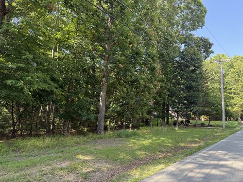 245 Rotherham Dr, Crossville, TN, 38558-2602 | Card Image