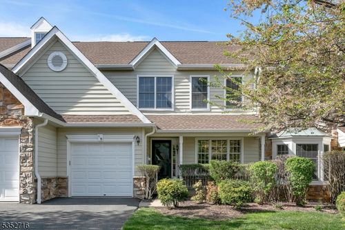 19 Hancock Ct, Basking Ridge, NJ, 07920-4204 | Card Image