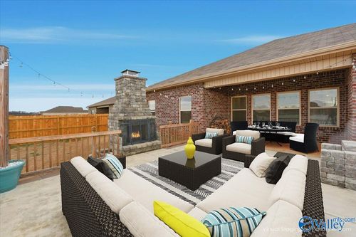 106 Arctic Fox Trl, Meridianville, AL, 35759-7801 | Card Image