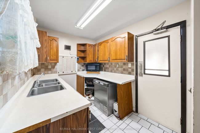1652 Taunton Rd, House other with 9 bedrooms, 5 bathrooms and 4 parking in Hampton ON | Image 12