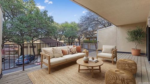 405-8642 Fredericksburg Rd, San Antonio, TX, 78240-1277 | Card Image