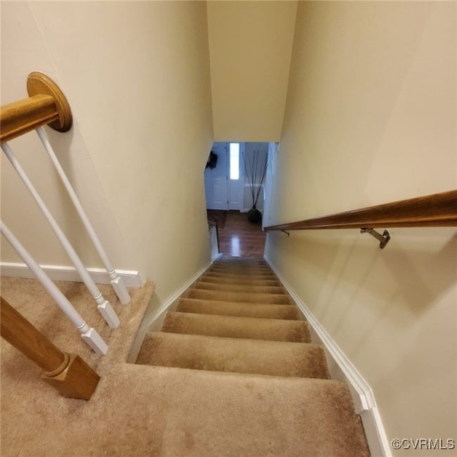 Staircase featuring baseboards | Image 31
