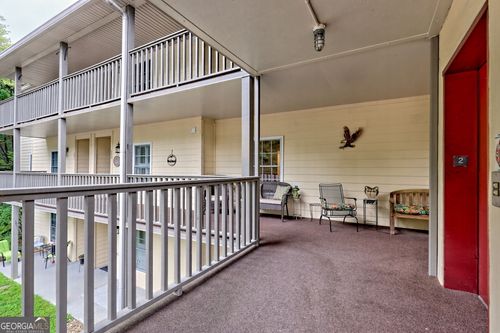300 Ginger Creek Ln, Clayton, GA, 30525-4197 | Card Image