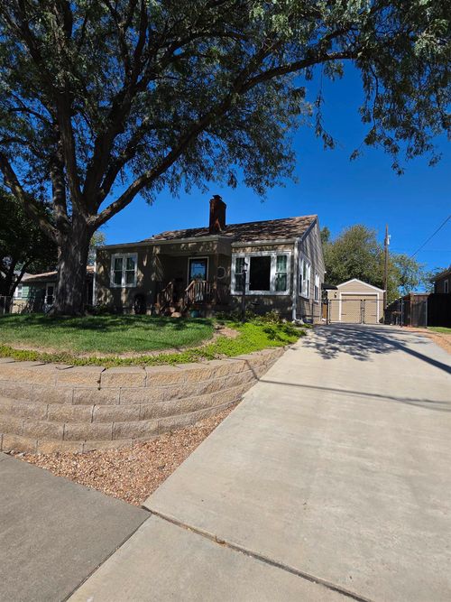 512 Franklin St, Salina, KS, 67401-4842 | Card Image