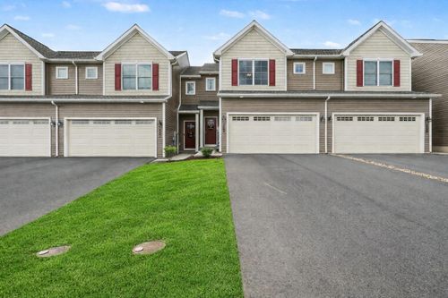 104 Magnolia Dr, MIDDLETOWN, PA, 17057-2365 | Card Image