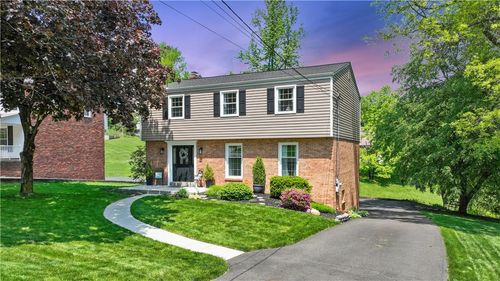 136 Bently Down Dr., Moon/Crescent Twp, PA, 15108 | Card Image
