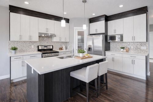 395 Bayview Way Sw, Airdrie, AB, T4B4G1 | Card Image