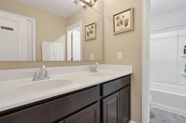 8601 Crooked Maple Dr, House other with 3 bedrooms, 3 bathrooms and null parking in Blacklick OH | Image 18