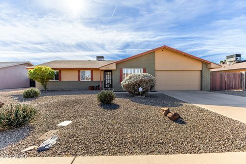 2813 E Cortez St, Phoenix, AZ, 85028-1938 | Card Image