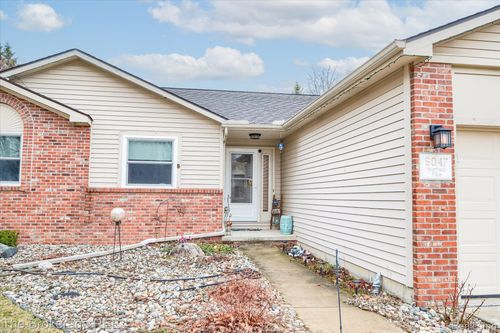 6047 Hearthside Pl, Grand Blanc, MI, 48439-9199 | Card Image