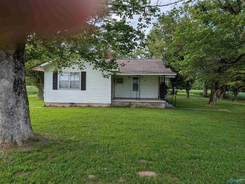 665 Cave Spring Rd, Owens Cross Roads, AL, 35763-9711 | Card Image