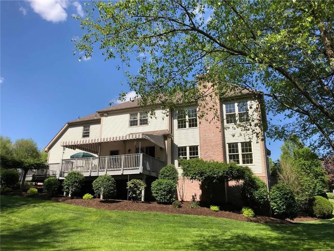 Parklike serenity and stunning views of nature from your covered Trex deck | Image 4