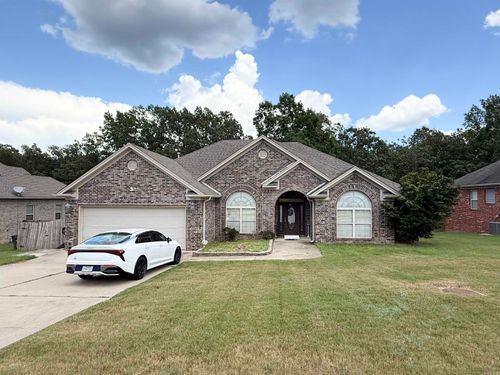 1402 Lost Creek Dr, Jacksonville, AR, 72076-8923 | Card Image