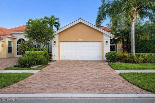 7651 Hernando Ct, NAPLES, FL, 34114-2645 | Card Image