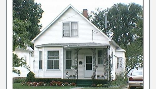 2805 Marshall Ave, Mattoon, IL, 61938-4909 | Card Image