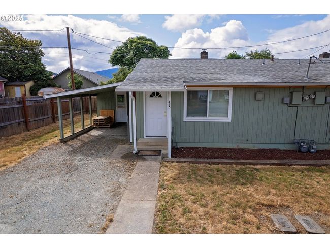 451 E 3 Rd Ave, House other with 4 bedrooms, 2 bathrooms and null parking in Riddle OR | Image 4