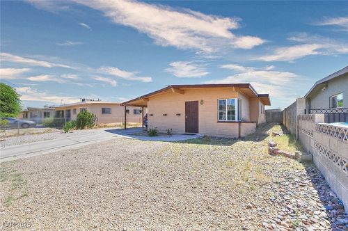 304 N Minnesota St, Las Vegas, NV, 89107-1824 | Card Image