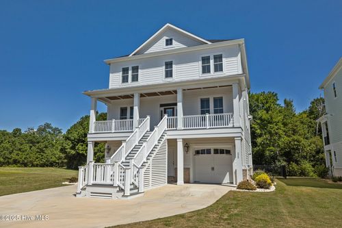 220 Colleton Sq, Newport, NC, 28570-4564 | Card Image