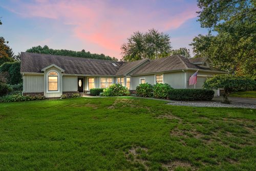 4 St Andrews Dr, Michigan City, IN, 46360-1801 | Card Image