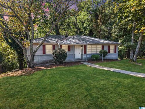 601 26th Ct Nw, Center Point, AL, 35215-2211 | Card Image
