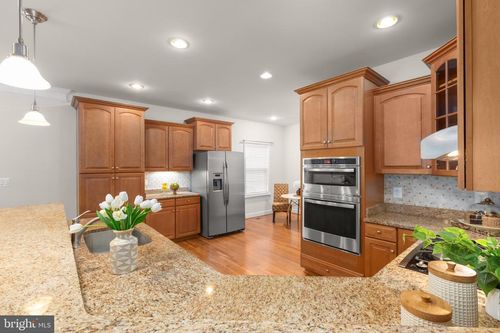 5817 S Mills Manor Ct, FREDERICKSBURG, VA, 22407-9234 | Card Image
