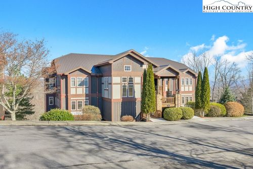 unit-ra3-180 Indian Paintbrush Dr, Banner Elk, NC, 28604-6427 | Card Image