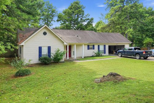 157 Quail Creek Dr, Covington, TN, 38019-5637 | Card Image