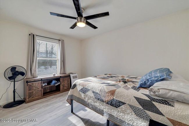 bedroom 1 | Image 16
