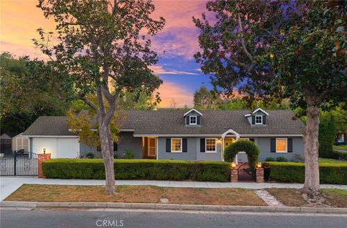 380 Alpine St, Pasadena, CA, 91106-3711 | Card Image