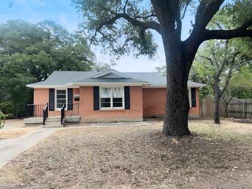 2012 Watauga Ct W, Fort Worth, TX, 76111-1641 | Card Image