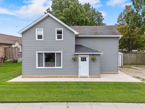 393 Shuter St, Wingham, ON, N0G2W0 | Card Image