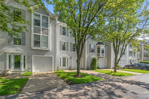 37 Hemingway St, Pittsburgh, PA, 15213-1145 | Card Image
