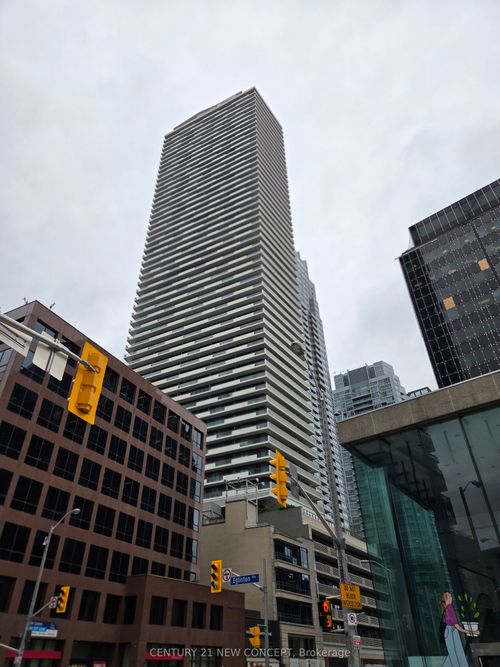 3603-2221 Yonge St, Toronto, ON, M4S0B8 | Card Image