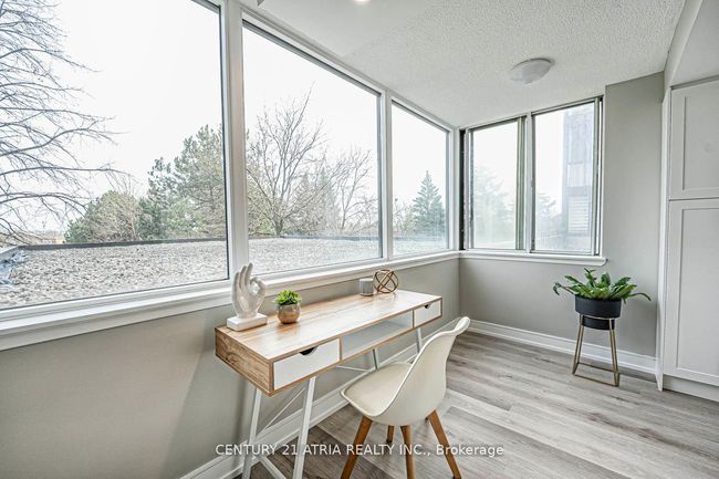 206 - 350 Webb Dr, Condo with 2 bedrooms, 2 bathrooms and 2 parking in Mississauga ON | Image 5