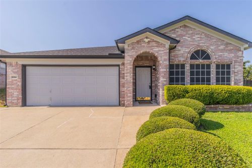 10261 Brea Canyon Road, Fort Worth, TX, 76108 | Card Image