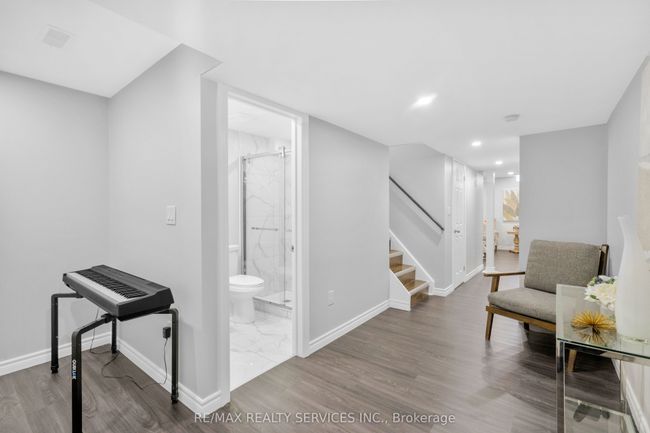 31 Sedgeway Hts, House attached with 3 bedrooms, 4 bathrooms and 3 parking in Vaughan ON | Image 41