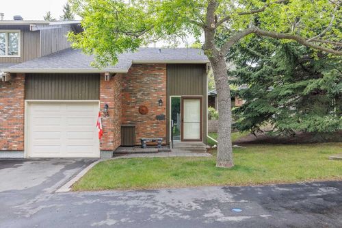 36-10001 Brookpark Blvd Sw, Calgary, AB, T2W3E3 | Card Image