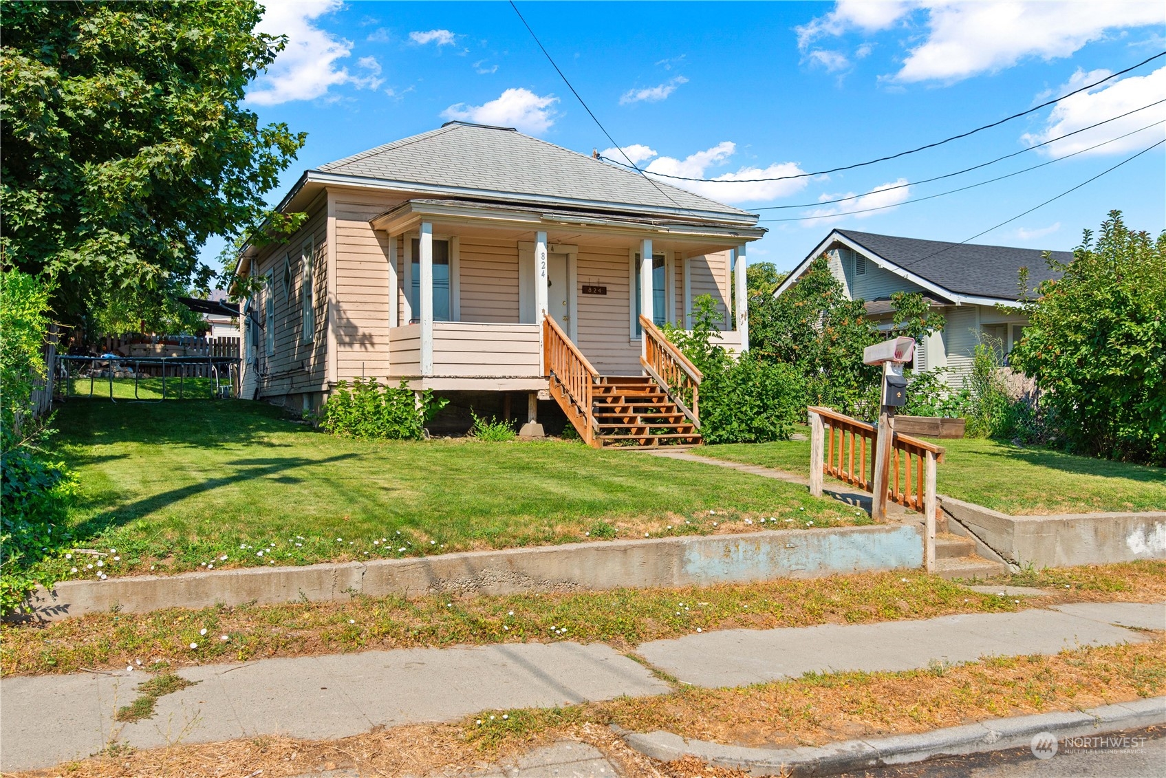 Methow St, Wenatchee, WA 98801