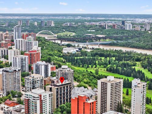 10045 118 St Nw, Edmonton, AB, T5K2K2 | Card Image