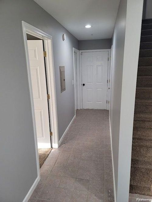 22652 Goddard Rd, Taylor, MI, 48180-4126 | Card Image