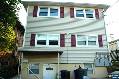 687 Midland Ave, Garfield, NJ, 07026-2184 | Card Image