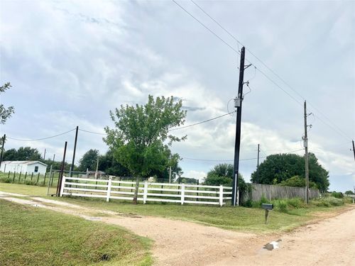 5343 Mieth Rd, Sealy, TX, 77474-8316 | Card Image