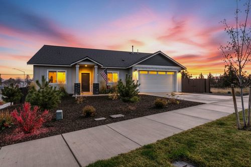 591 Sw Cassidy Ave, Madras, OR, 97741-8401 | Card Image