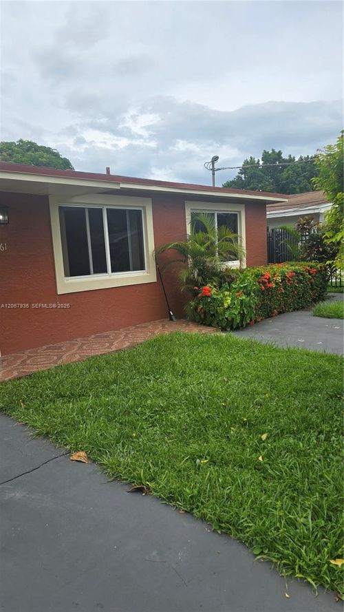 2-1163 Ne 111th St, Miami, FL, 33161-7622 | Card Image