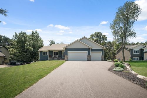 1752 209th Ave Ne, East Bethel, MN, 55011-9693 | Card Image