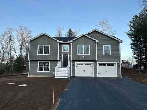 71 Donovan Dr, Quinebaug, CT, 06262-7707 | Card Image