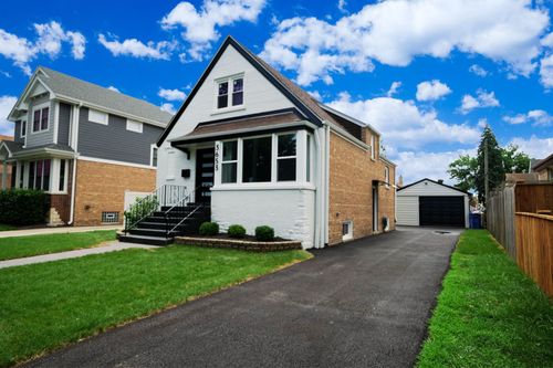 3653 W 107th St, Chicago, IL, 60655-3237 | Card Image